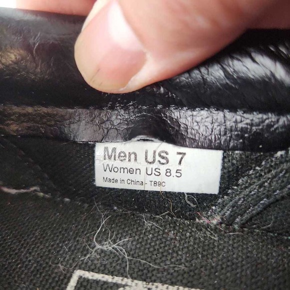 Vans Mens Skate Shoes Black White Chevron Canvas Low Top Slip On Casual M7 W8.5 - Picture 10 of 10